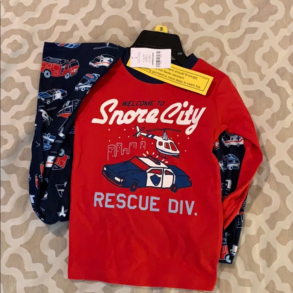 *{BRAND NEW}* Carters 5T Pajama Set